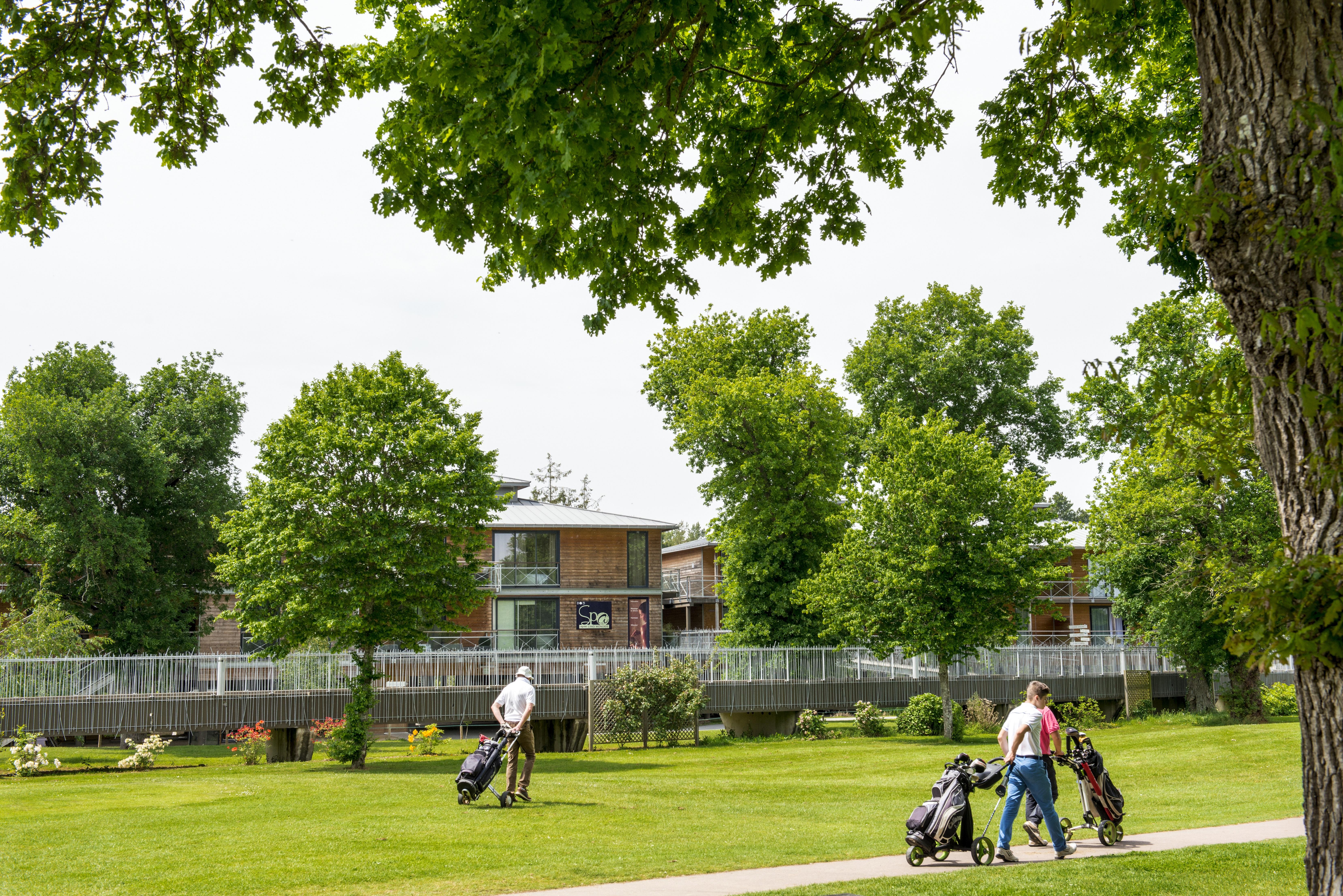Domaine De Cice-Blossac, Resort Spa & Golf Bruz Exterior photo