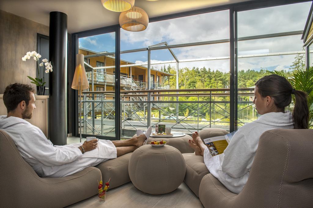 Domaine De Cice-Blossac, Resort Spa & Golf Bruz Exterior photo
